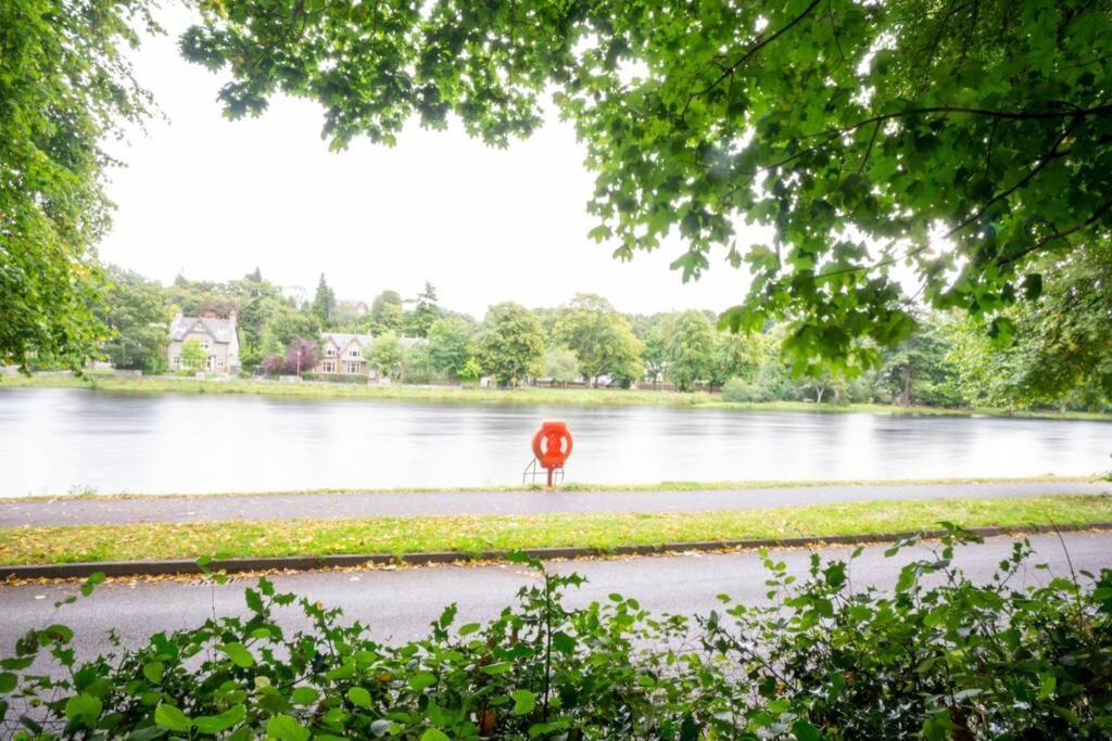 Ness Lodge Inverness Buitenkant foto
