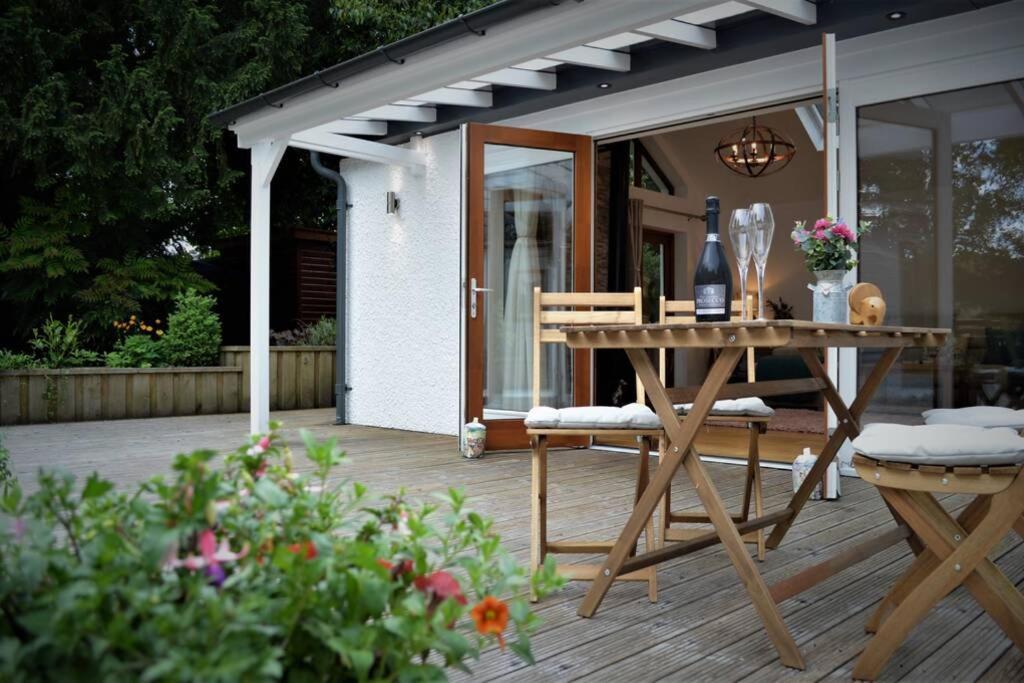 Ness Lodge Inverness Buitenkant foto
